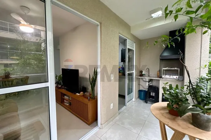 Apartamento para locação 2 quartos com sacada e garagem