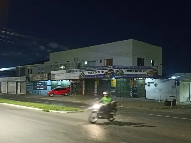Sala comercial Vila Mariana Avenida bastante movimentada