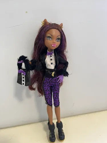 Boneca Monster High Clawdeen Sweet 1600 (2011)