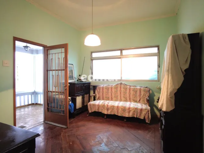 CASA para ALUGUEL com 70m² no bairro Utinga com 4 quartos e 0 vagas. Santo André, SP
