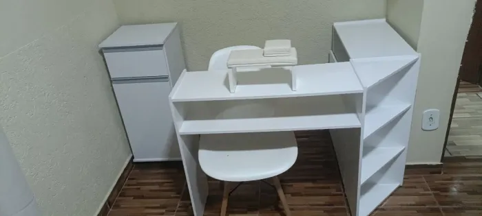Vendo Equipamentos, Móveis e Materiais de Salão - Juntos ou Separados
