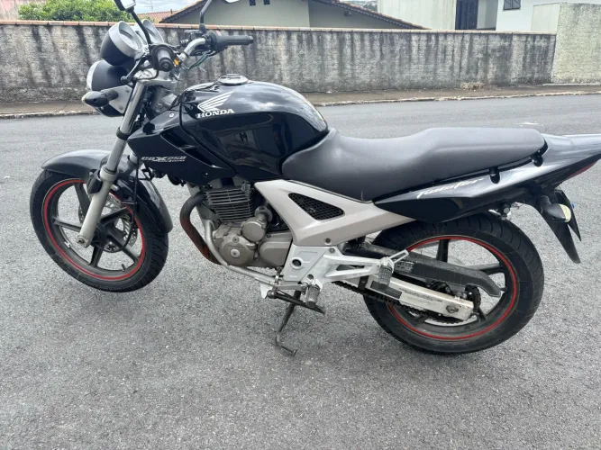Honda CBX 250 Twister 2006