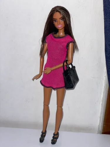 Boneca Barbie fashionistas negra articulada corpo Nikki mattel