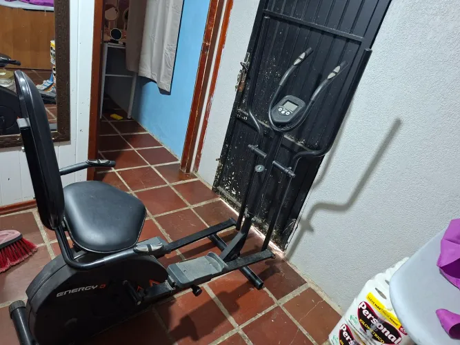 Eliptico e bicicleta