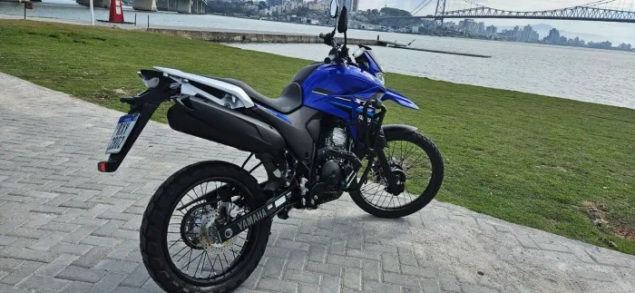 Yamaha lander 250 flex 2023 completa com acessórios 