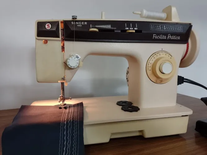Maquina costura 