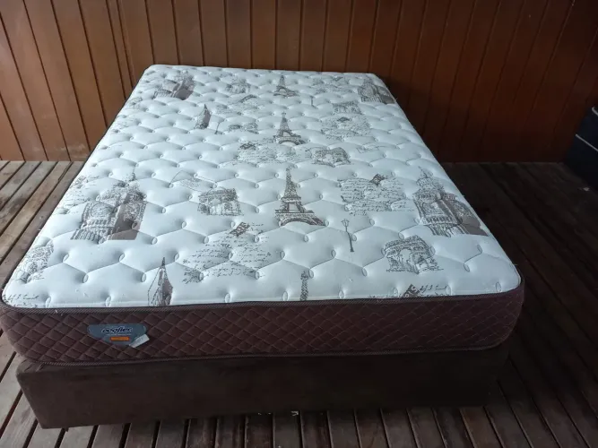 Cama Box de casal