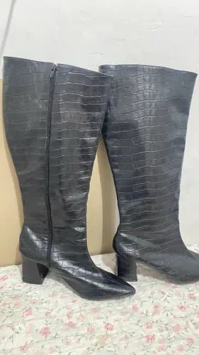 Bota cano longo 
