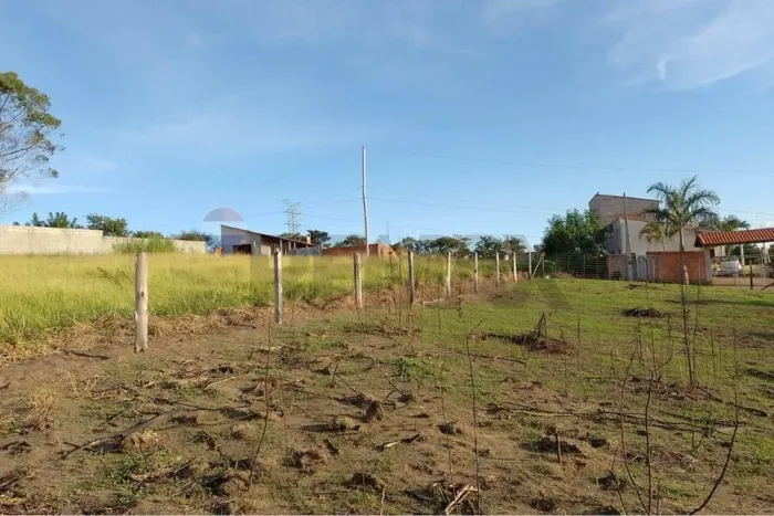 Terreno dos sonhos à venda no Jardim Aracy em Mogi das Cruzes!