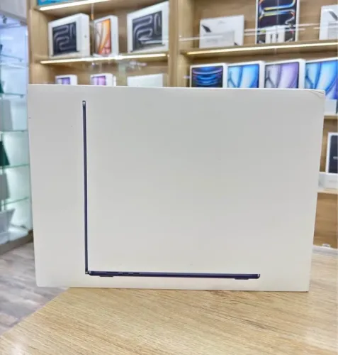 MACBOOK AIR 15 INCH / 24GB/ 1TBSSD