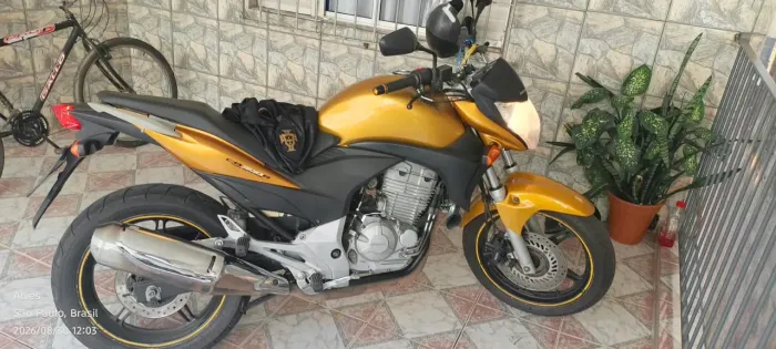 CB300R ..11,300