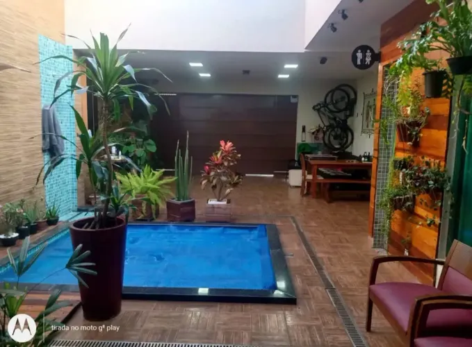 Excelente casa na Vila Militar, 550.000