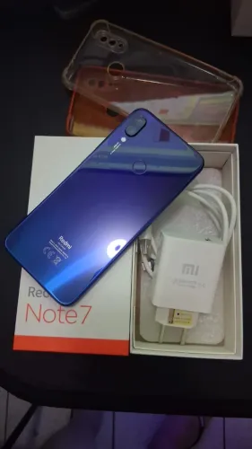 Redmi note 7, 64 gigas e 4 Ram