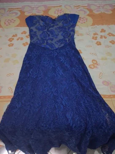 Vestidos usados apenas duas vezes 