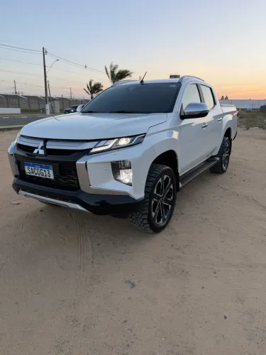 Mitsubishi TRITON HPE-S 2.4 CD 4X4 TB Diesel Aut. 2022