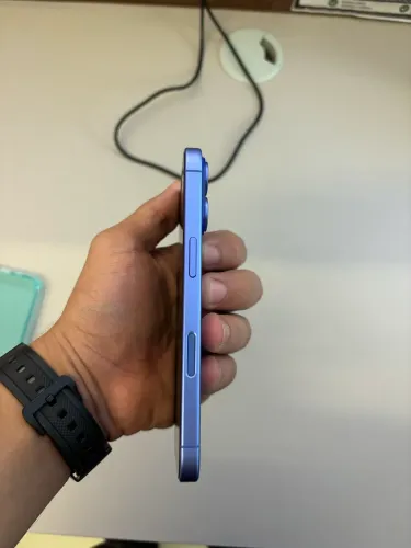 iPhone 16 128 GB