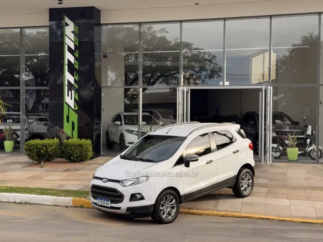 Ford Ecosport Freestyle 1.6 16V Flex 5P 2013