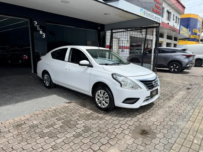 Nissan Versa 1.0 12V Flexstart 4P Mec. 2020