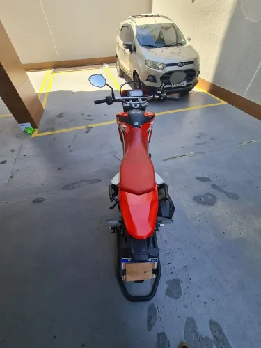 Honda Xr tornado 300 2025