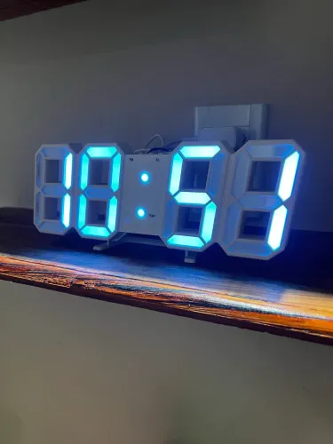 Relógio Digital LED 3D - Moderno