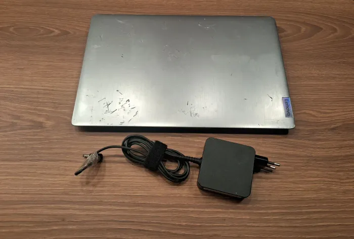 Notebook Lenovo IdeaPad 3 - i3 11ª geração | 12 GB RAM | SSD 256 GB