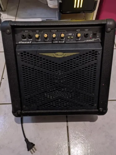 ubo Amplificador de Baixo Oneal OCB 308X 40W - Perfeito Estado (Desapego)
