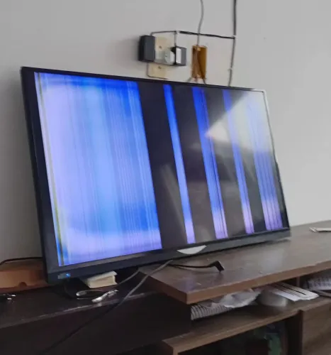 Tv para retirada de peças ou p/ conserto