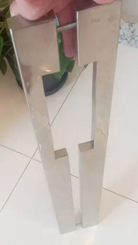 Puxador aço inox 70 cm cada