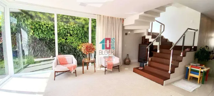 Recreio dos Bandeirantes | Casa de Condomínio 4 quartos, sendo 3 suites