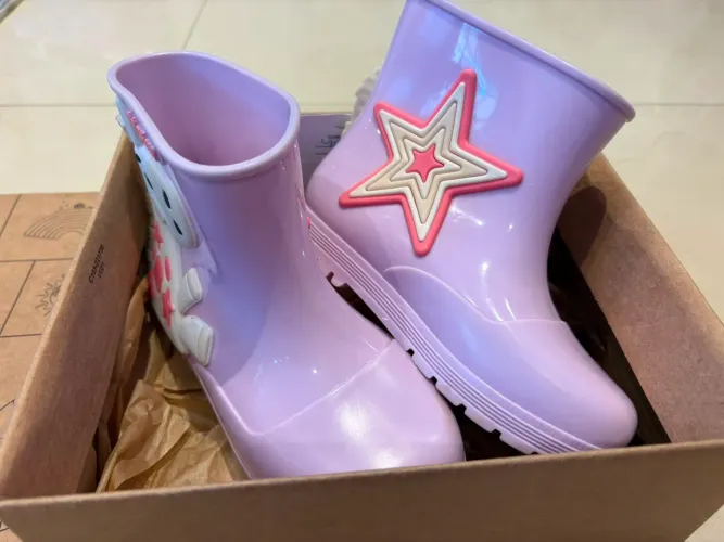 Bota Melissa tamanho 26/27