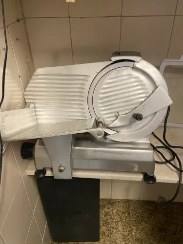 Fatiadora de Frios FAC EF 3003 - 100% Funcionando