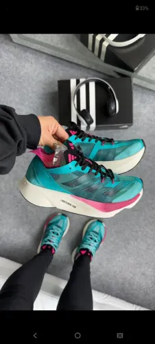 Tênis Adidas Adizero verde rosa