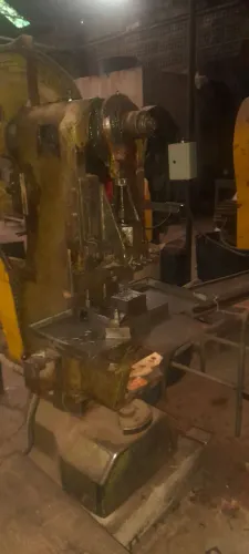 Prensa excêntrica 12T