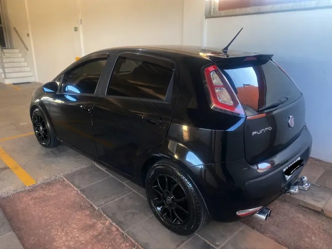 Fiat Punto Attractive 1.4 Fire Flex 8V 5P 2013