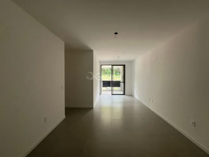 Apartamento de 70m² com 2 quartos sendo 1 suíte em Cacupé