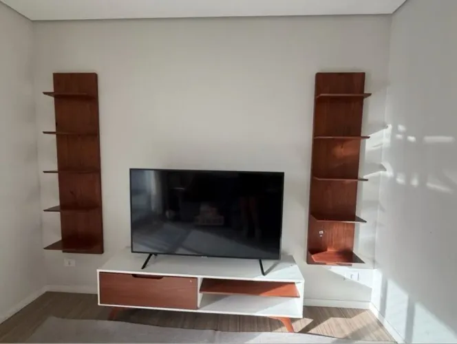 Conjunto Tok&Stok para Sala - Rack + 2 Prateleiras Decorativas | Preço Promocional