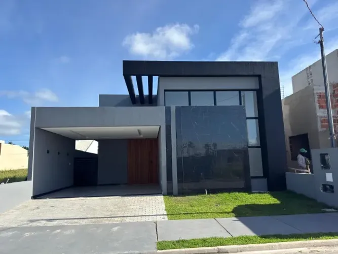 Casa no Condomínio Padang á 600m da praia