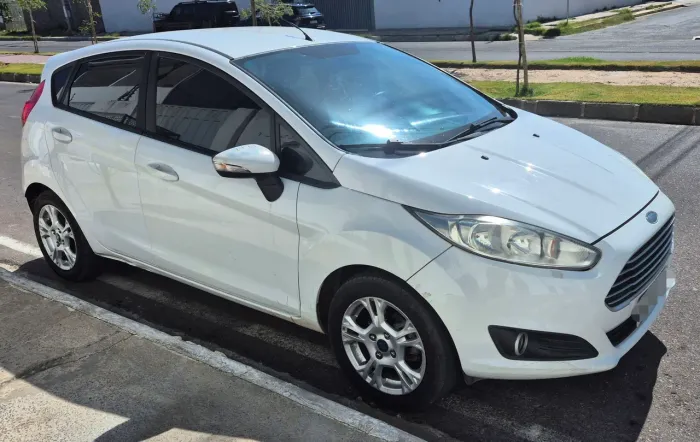Ford Fiesta 1.6 16V Flex Mec. 5P 2015