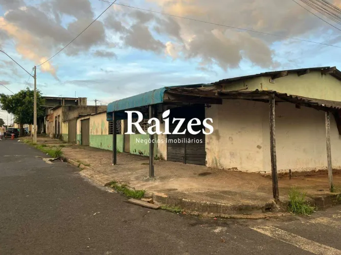 Terreno à venda em Uberlândia  São Jorge (250,13 m²) com 2 vagas