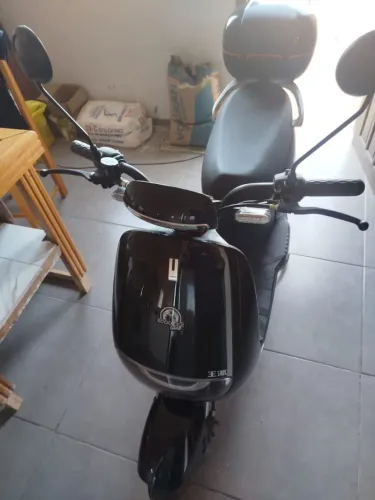 Scooter elétrica