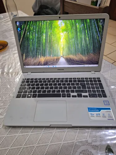 Notebook Samsung Intel core i3(7ª geração) | 4GB Ram | Ssd 240GB