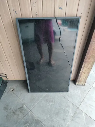 Vendo uma tv LG 43 polegadas r$ 200 ela caiu nunca foi aberta por técnico