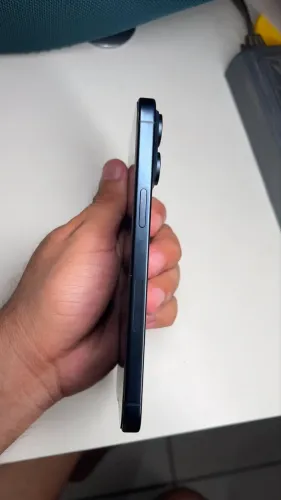 Vendo Iphone 15 pro max 256 em ótimo estado