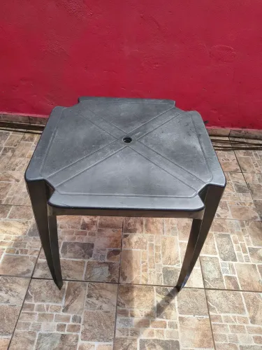 Mesa de plástico preta
