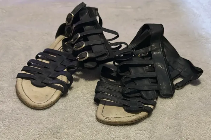 Sandália gradiadora preta