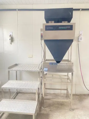 Dosadora com 2 balança automática 