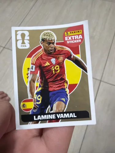 FiGURINHA LEGEND DOURADA YAMAL 