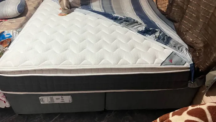 Cama Queen Box 