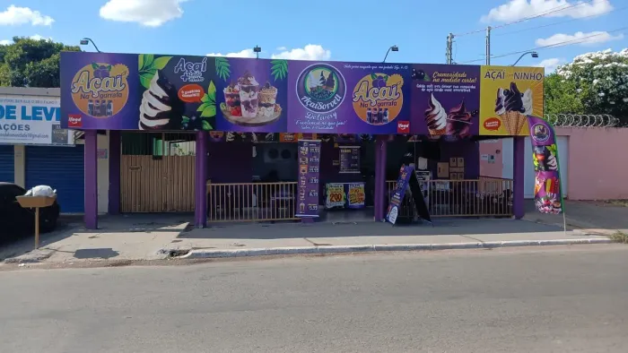VENDO UMA SORVETERIA E AÇAITERIA