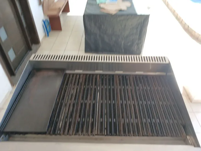 Vendo grelha para hambúrguer croydon